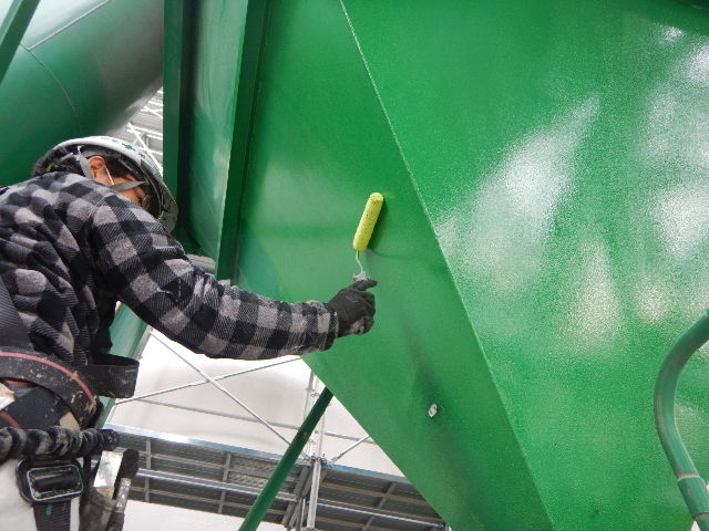 東灘区工場機械下塗り