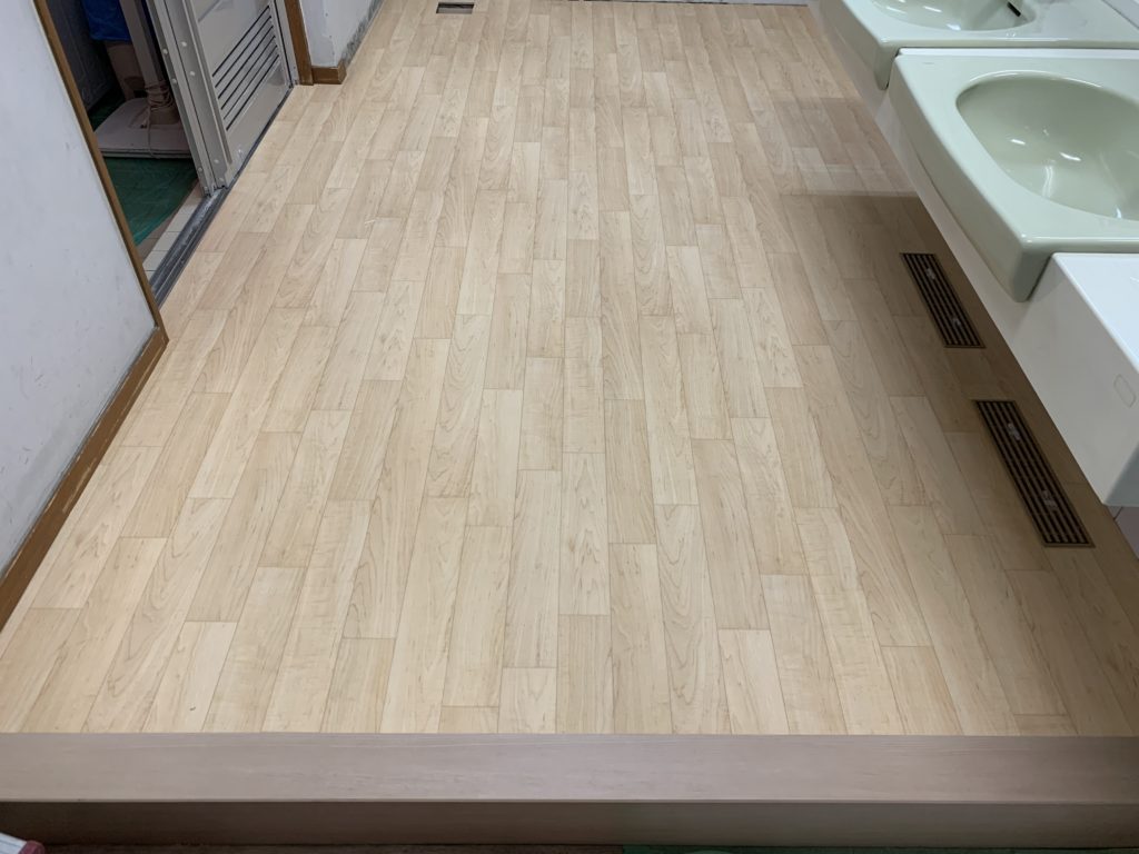 施工実績写真｜神戸市須磨区脱衣室｜内装工事の完成写真②