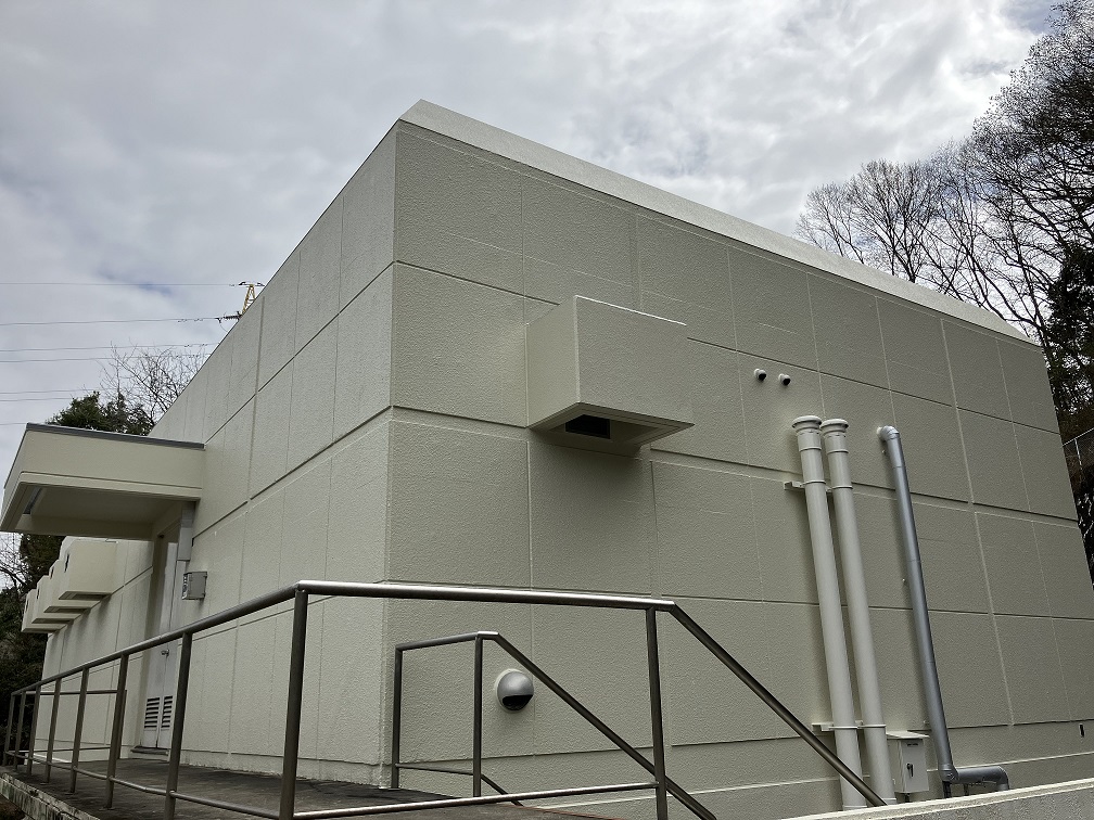 施工実績写真、神戸市北区電気室②外壁塗装工事完工図