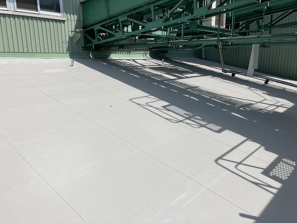 施工実績写真、東灘区機械室屋根防水工事完工図