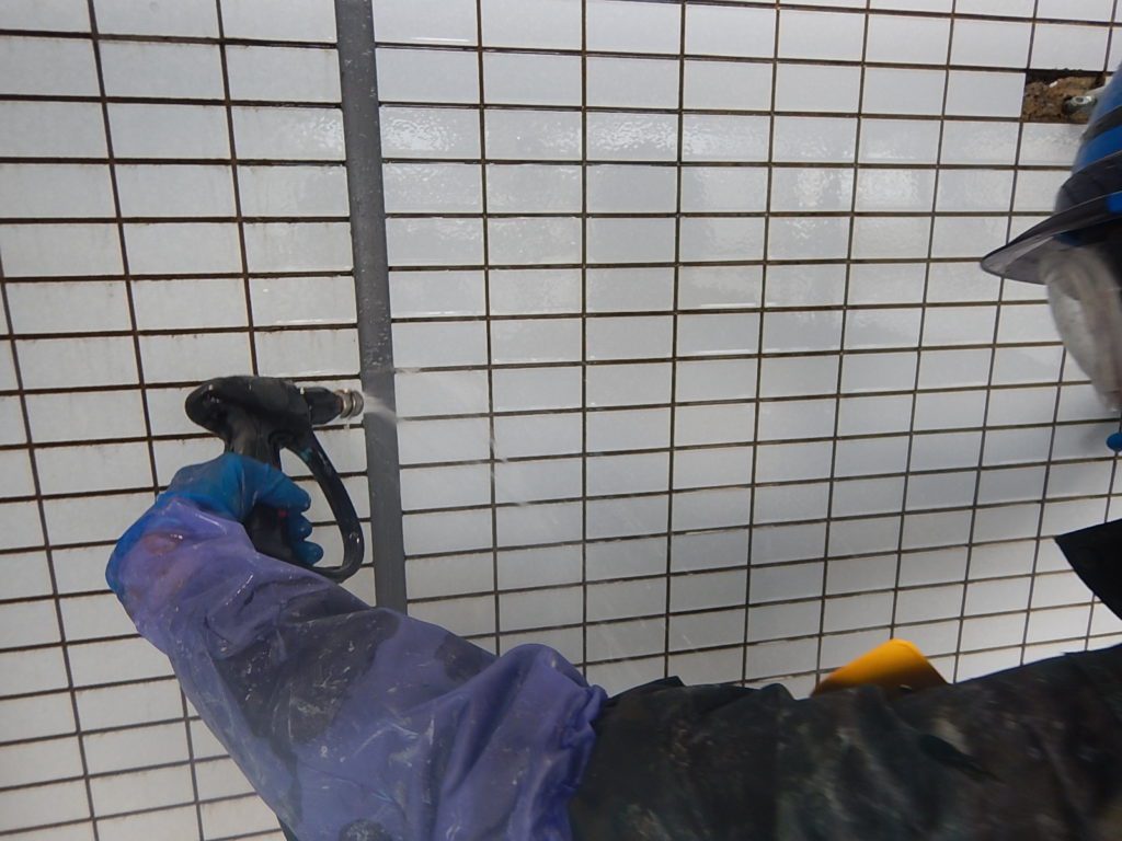 ブログ写真｜神戸市兵庫区労働会館｜タイル洗浄