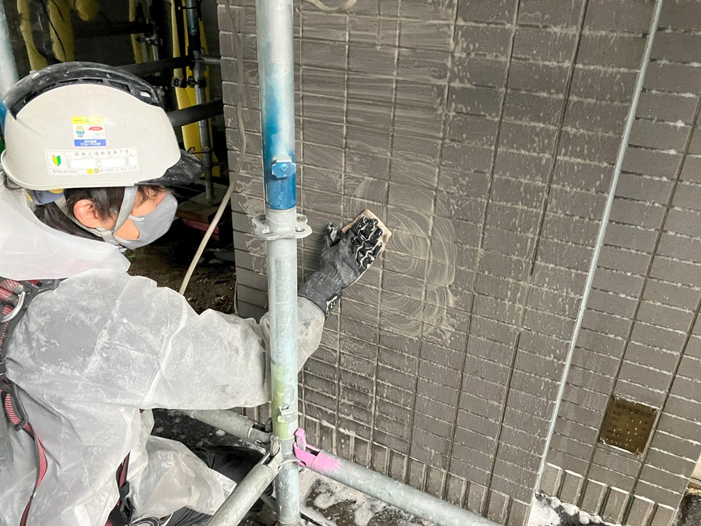 ブログ写真｜タイル薬品洗浄